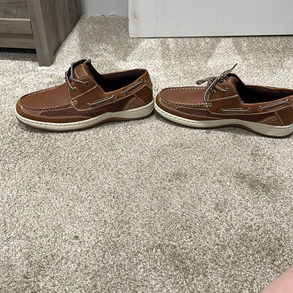 Men’s dress shoes - size 7.5 M